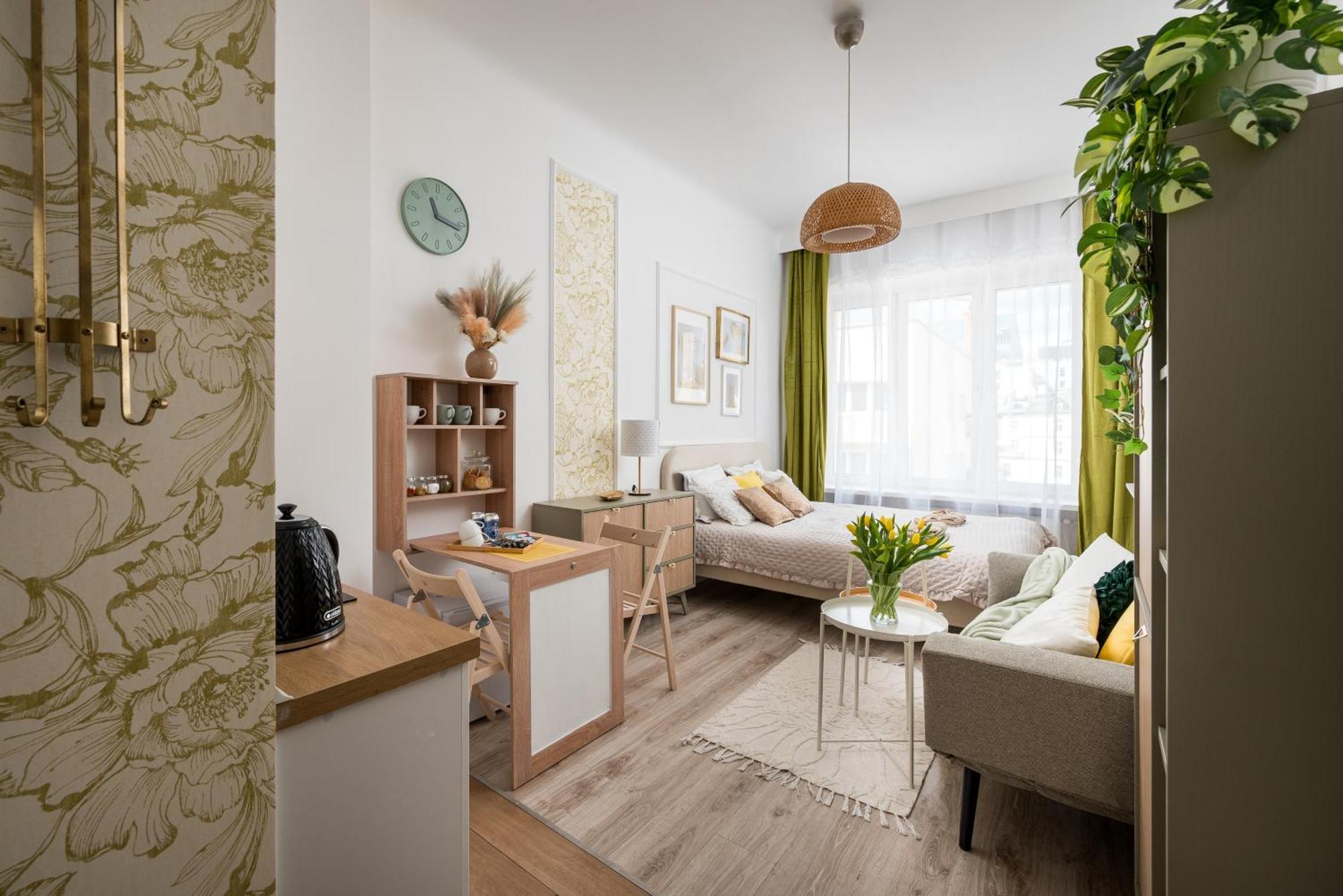 Green Oasis Charming Loft In A Historic Warsaw Tenement House 900 M From Central Station المظهر الخارجي الصورة